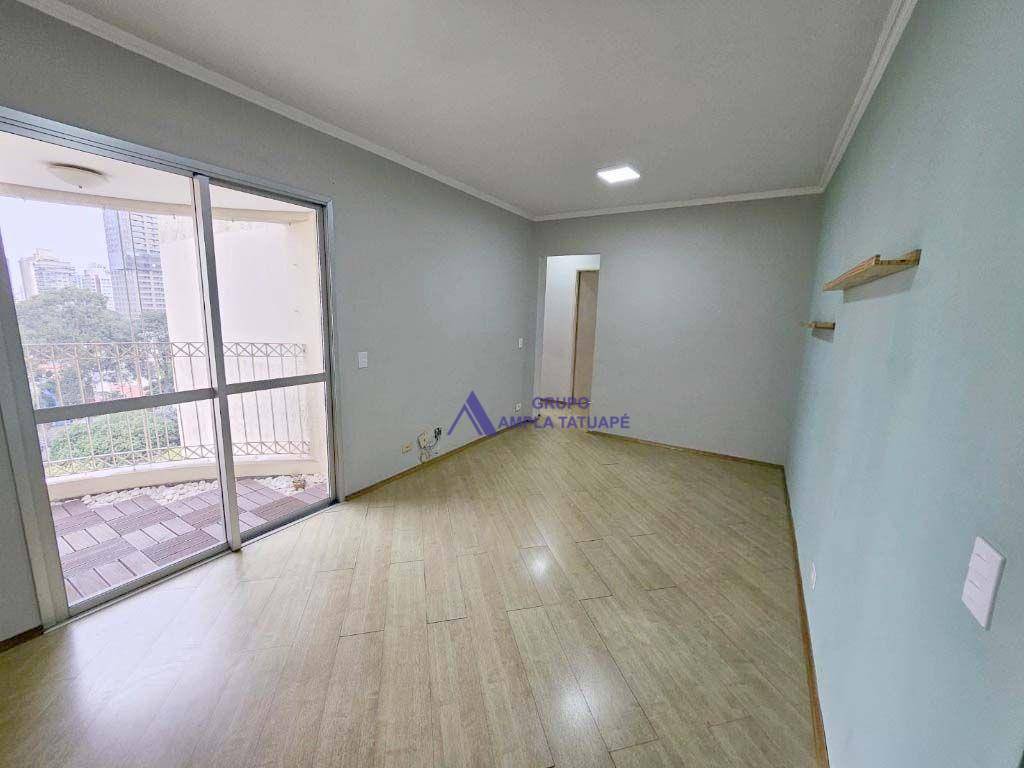 Apartamento à venda com 3 quartos, 70m² - Foto 1