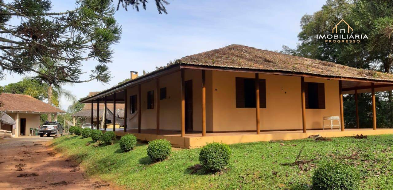 Chácara à venda com 3 quartos, 160m² - Foto 4