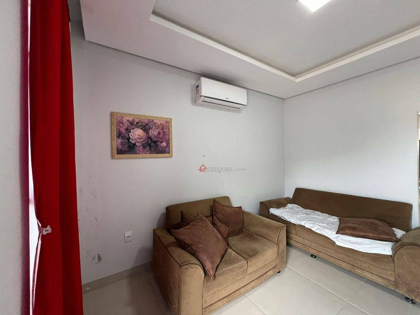 Casa à venda com 2 quartos, 84m² - Foto 4