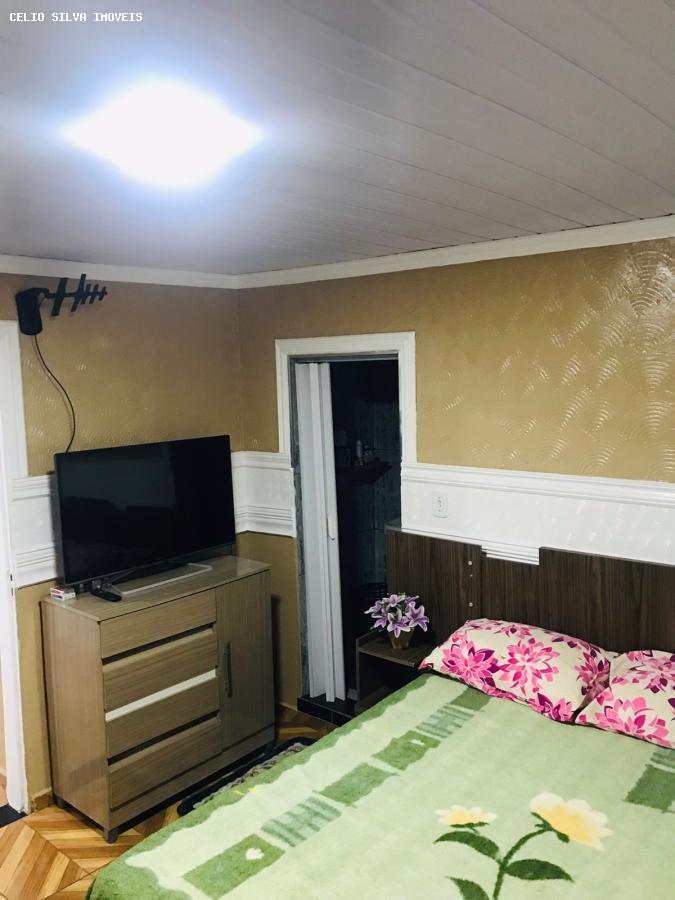 Casa à venda com 4 quartos, 220m² - Foto 4