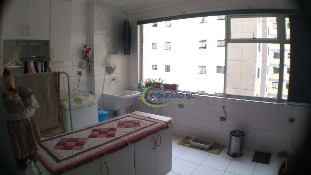 Apartamento à venda com 3 quartos, 185m² - Foto 5