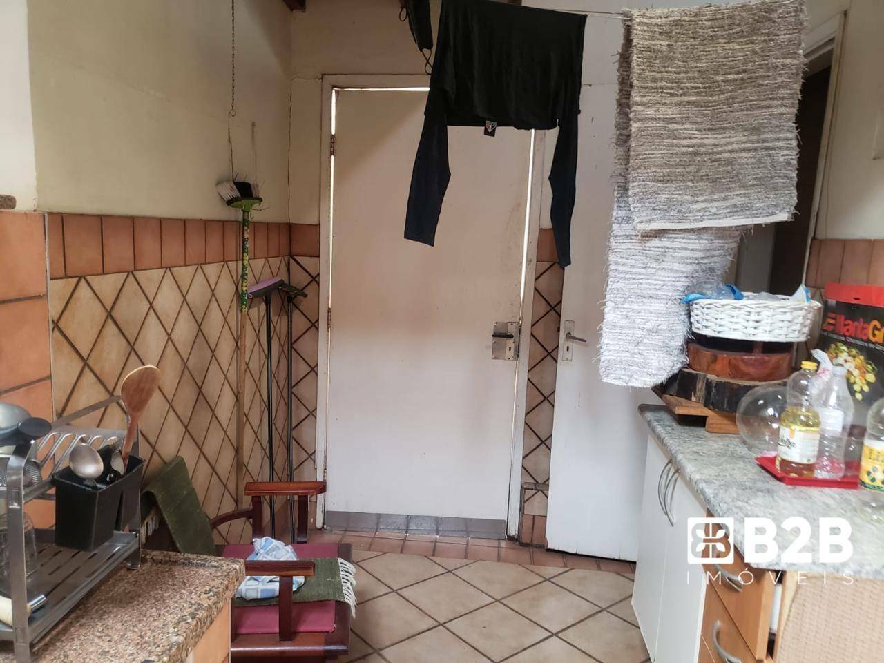 Casa à venda com 3 quartos, 233m² - Foto 5