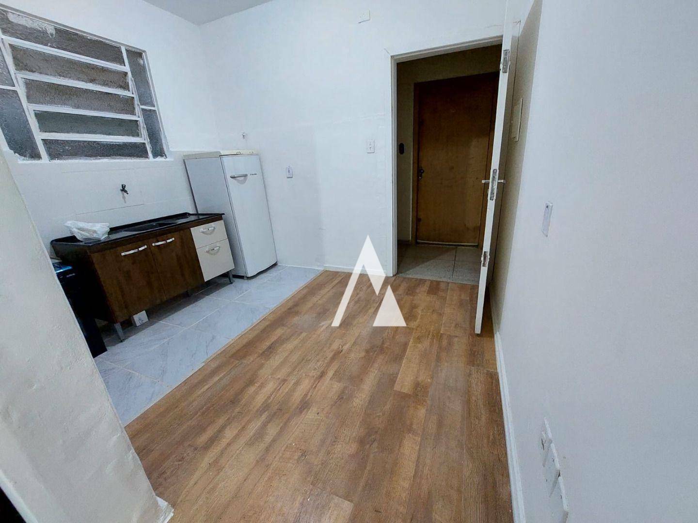 Apartamento à venda com 1 quarto, 28m² - Foto 2