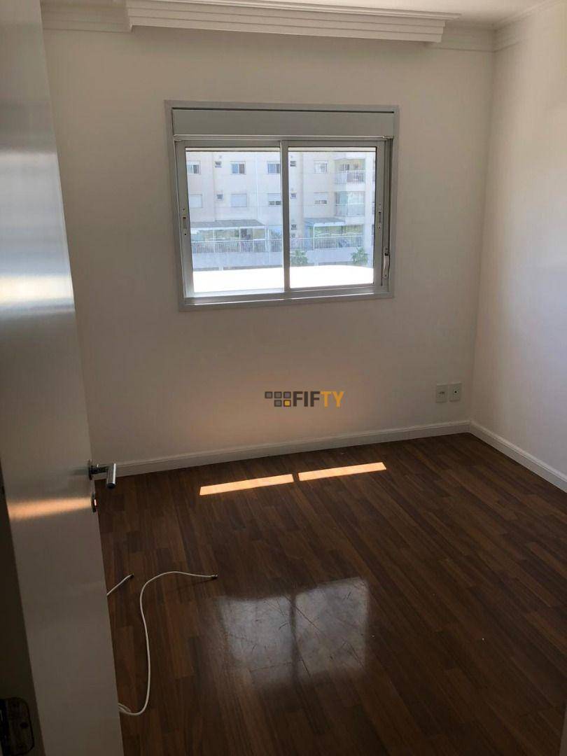 Apartamento à venda com 3 quartos, 130m² - Foto 19