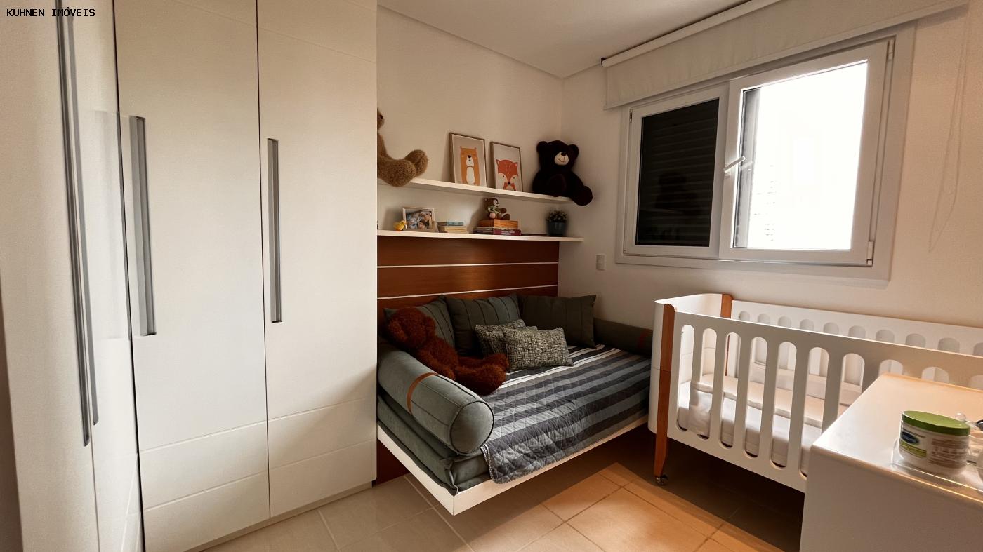 Apartamento à venda com 3 quartos, 125m² - Foto 14