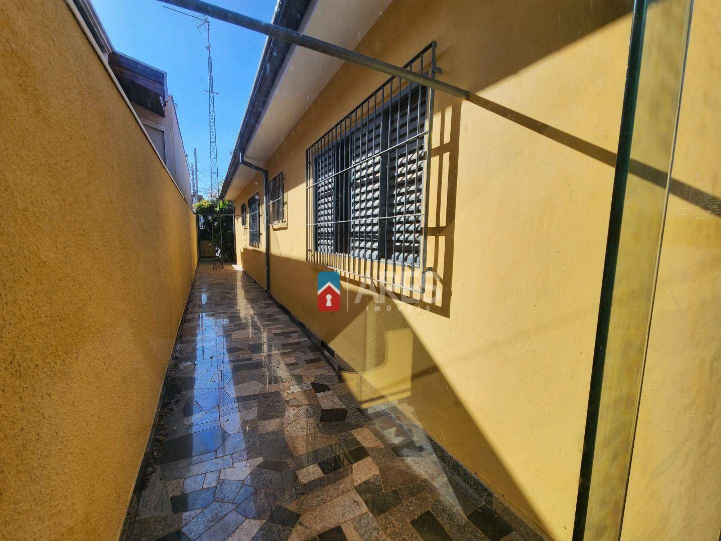 Casa para alugar com 4 quartos, 167m² - Foto 14