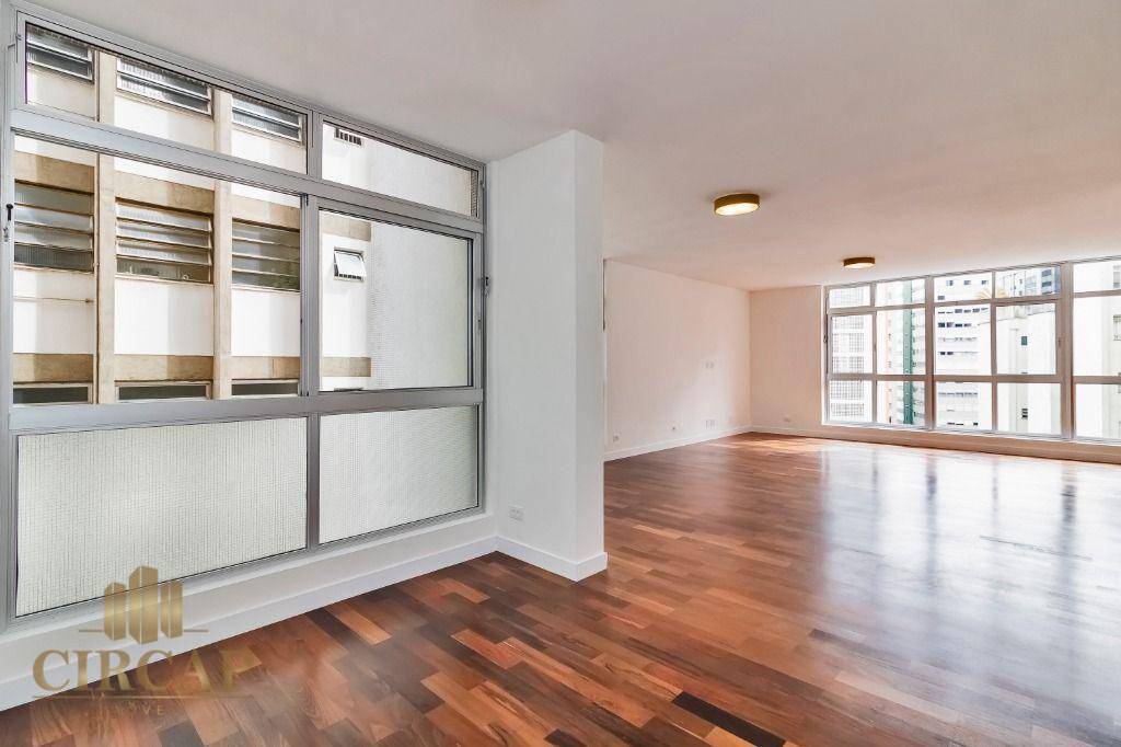 Apartamento à venda com 3 quartos, 270m² - Foto 8