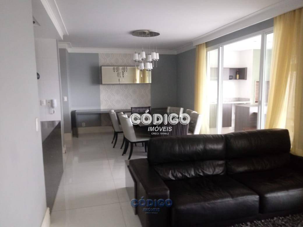 Apartamento à venda com 3 quartos, 134m² - Foto 1