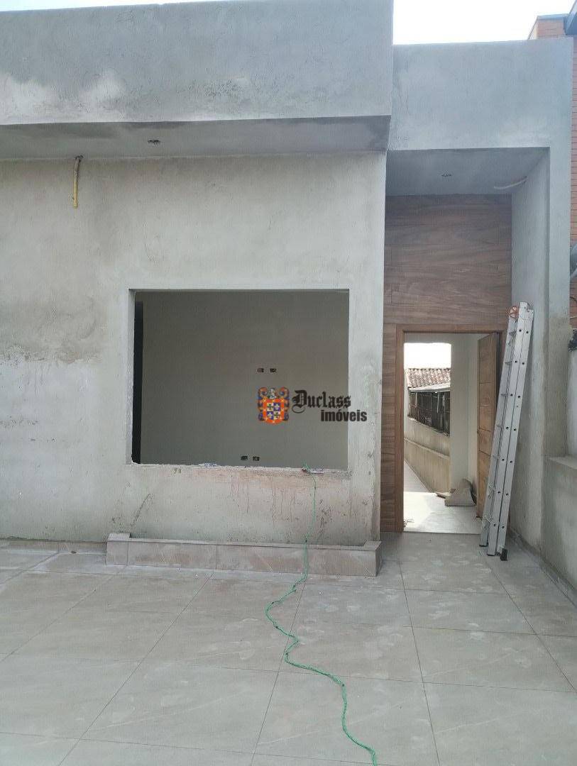 Casa à venda com 3 quartos, 105m² - Foto 4