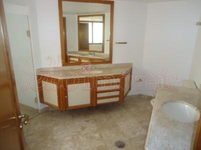 Apartamento para alugar com 2 quartos, 234m² - Foto 24