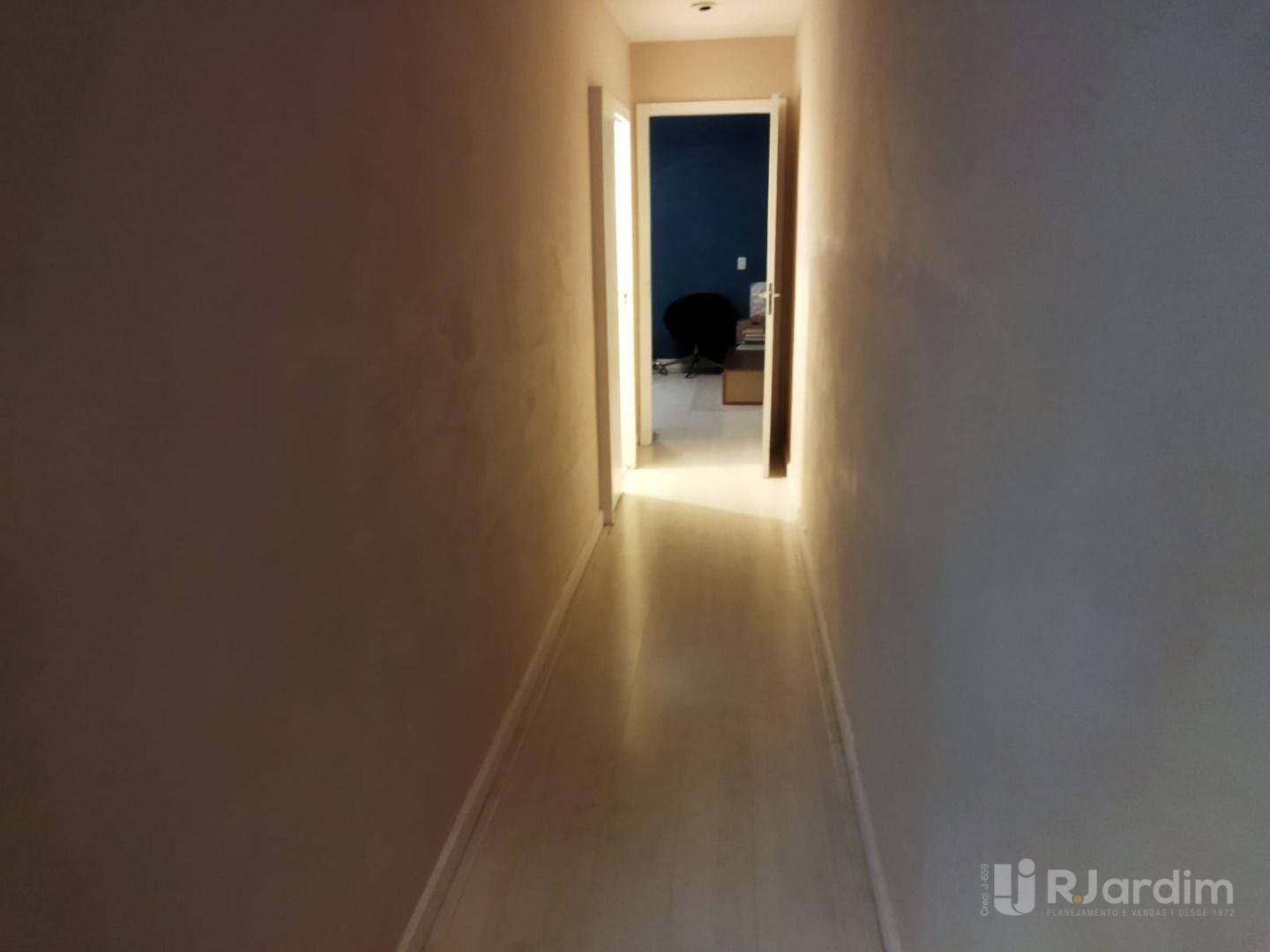 Apartamento à venda e aluguel com 4 quartos, 219m² - Foto 31