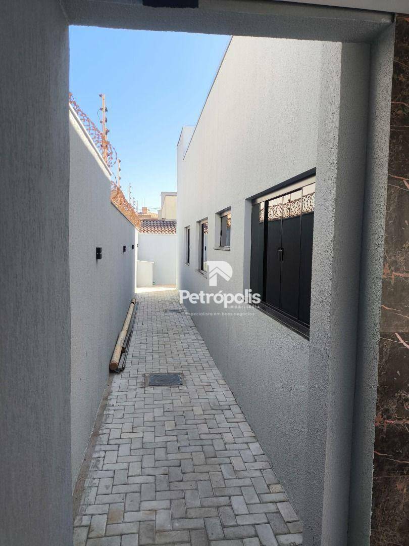 Casa à venda com 3 quartos, 123m² - Foto 9