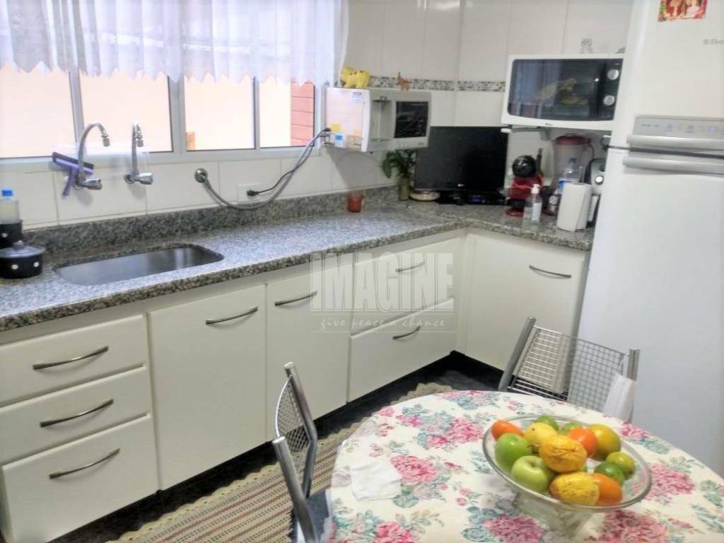 Sobrado à venda com 3 quartos, 150m² - Foto 10