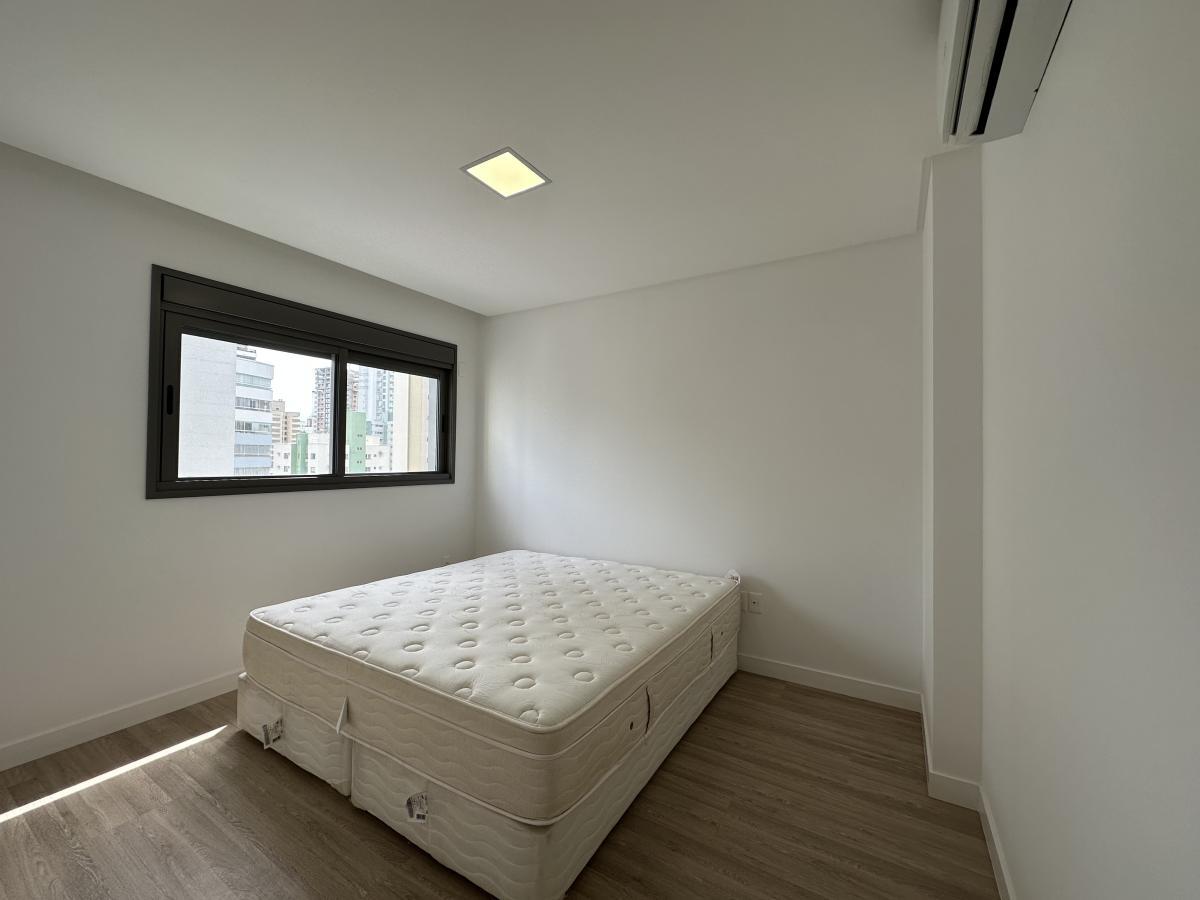 Apartamento à venda com 4 quartos, 165m² - Foto 23