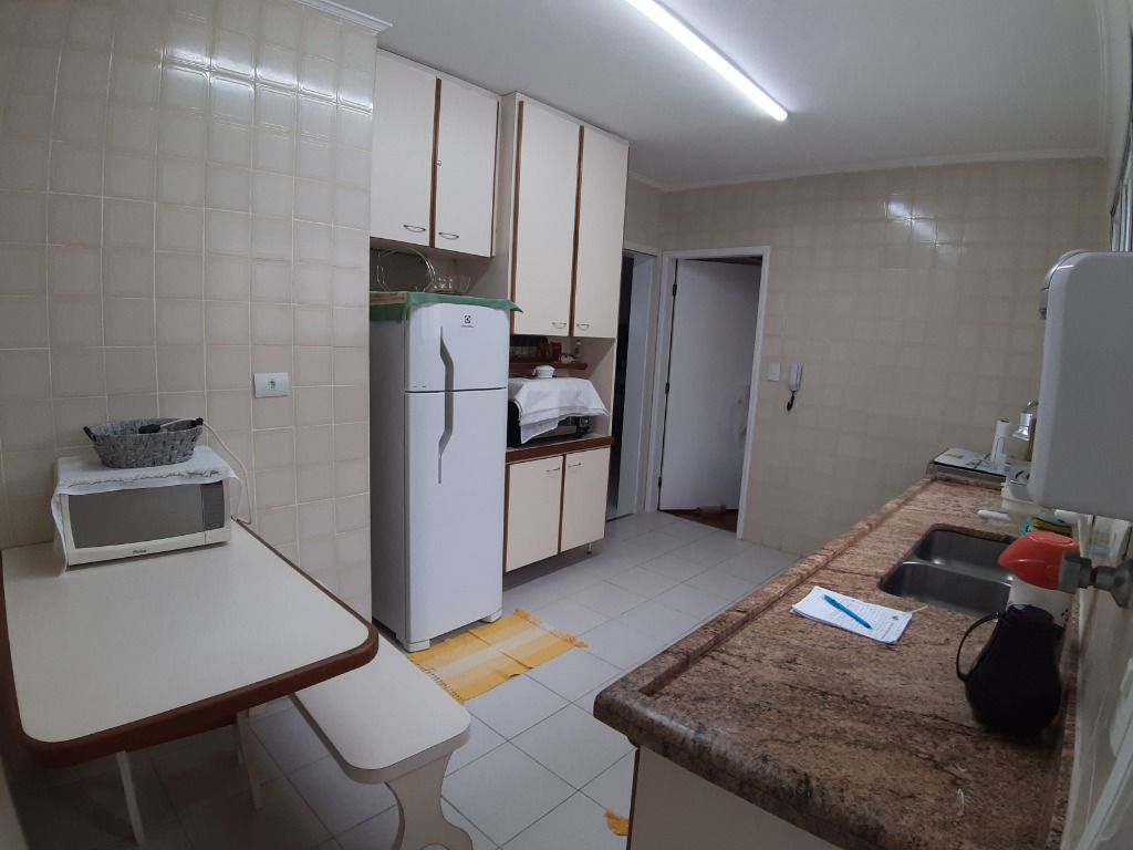 Apartamento à venda com 3 quartos, 130m² - Foto 18