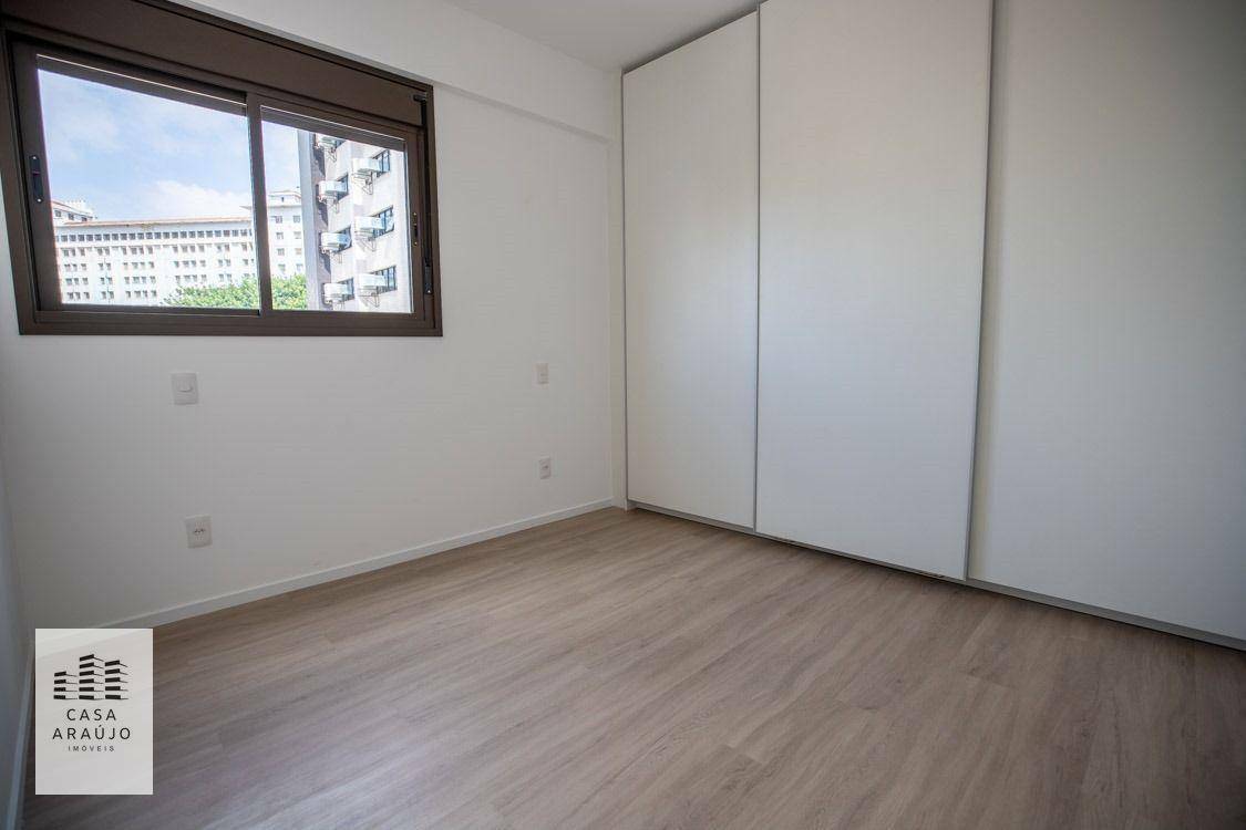 Apartamento à venda com 2 quartos, 67m² - Foto 12