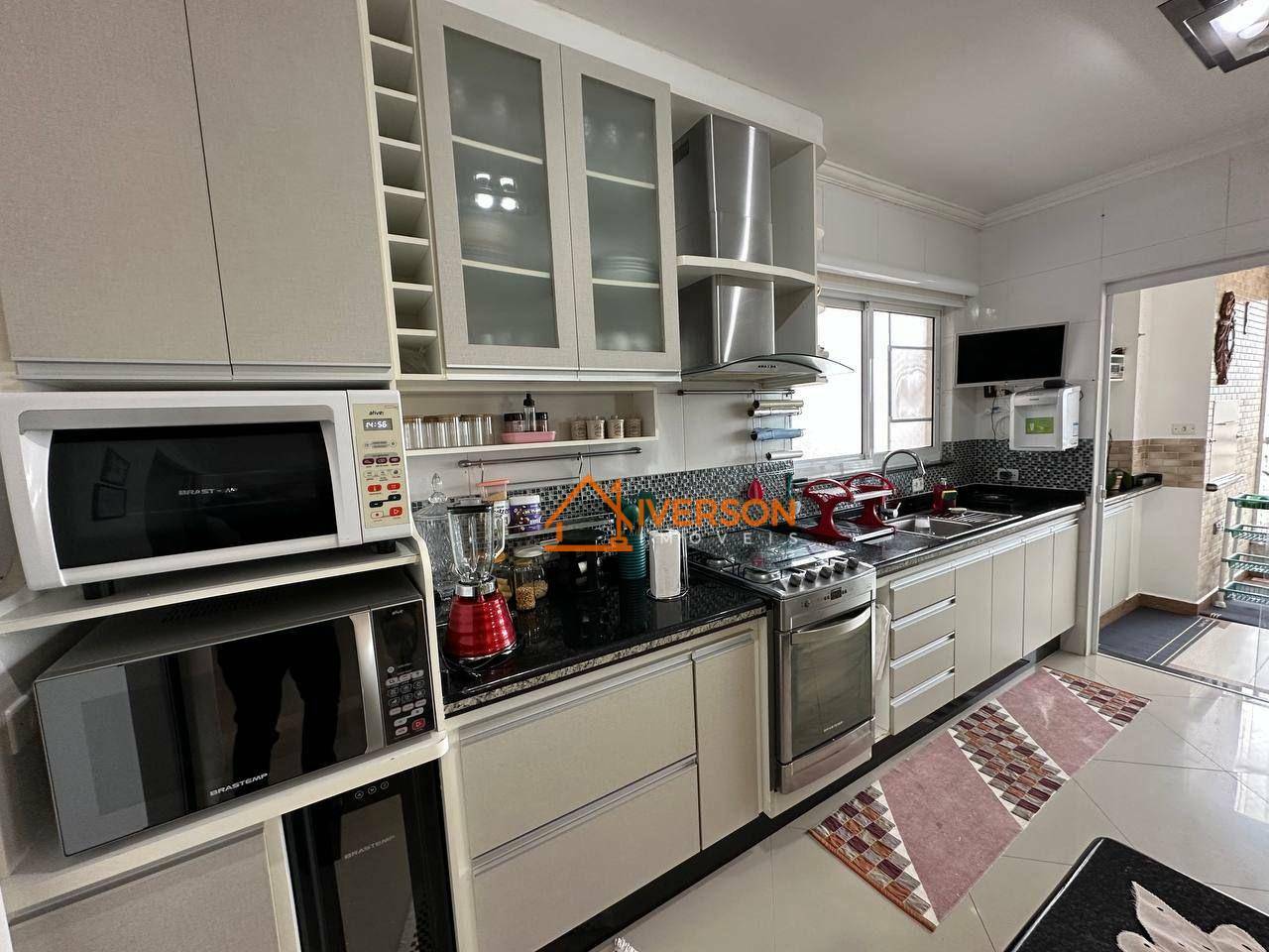 Apartamento à venda com 3 quartos, 121m² - Foto 8