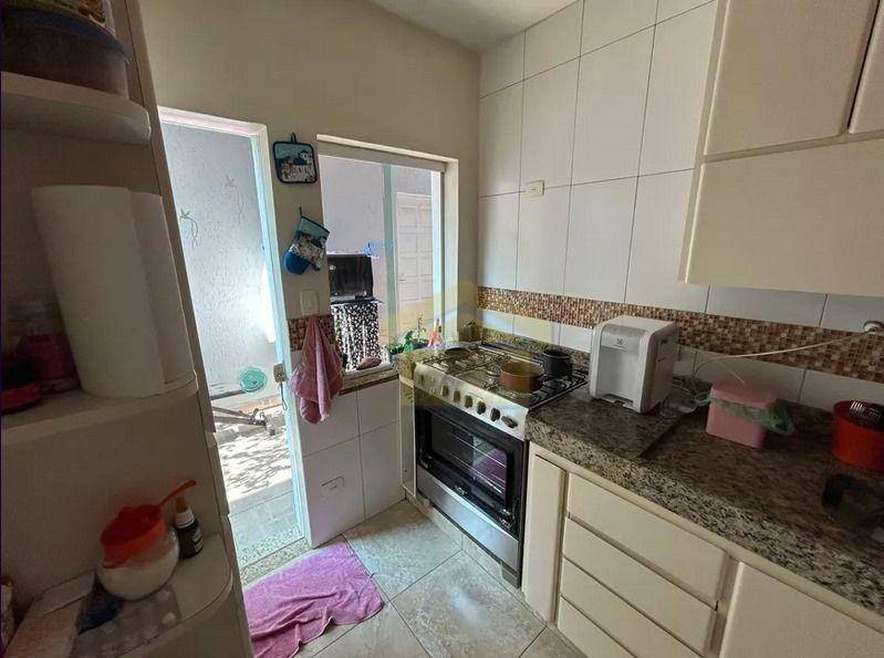 Sobrado à venda com 4 quartos, 150m² - Foto 5