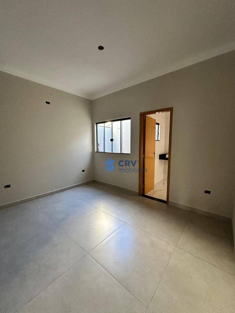 Casa à venda com 3 quartos, 80m² - Foto 1