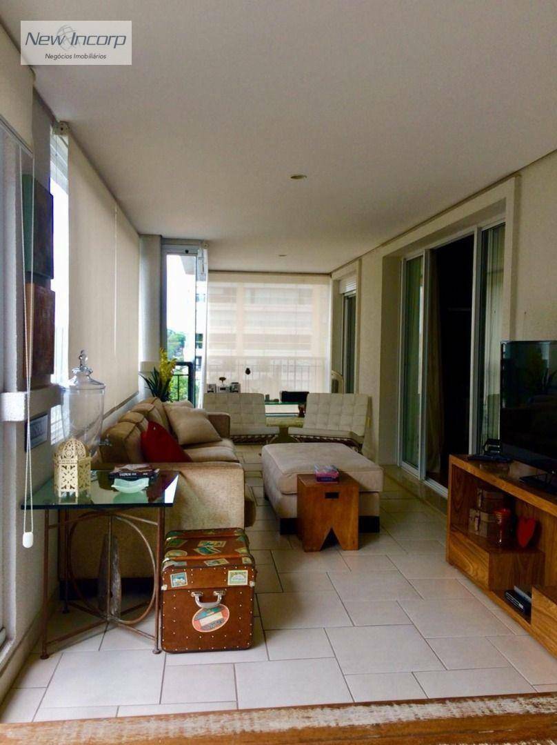 Apartamento à venda com 4 quartos, 216m² - Foto 8