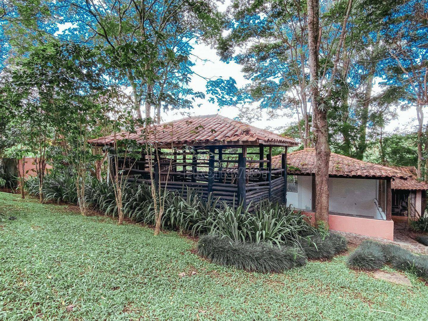 Casa de Condomínio à venda e aluguel com 4 quartos, 500m² - Foto 55