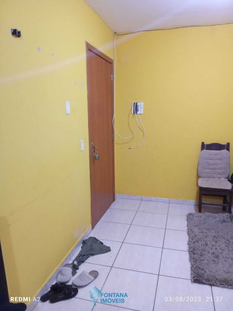 Apartamento à venda com 2 quartos, 55m² - Foto 3