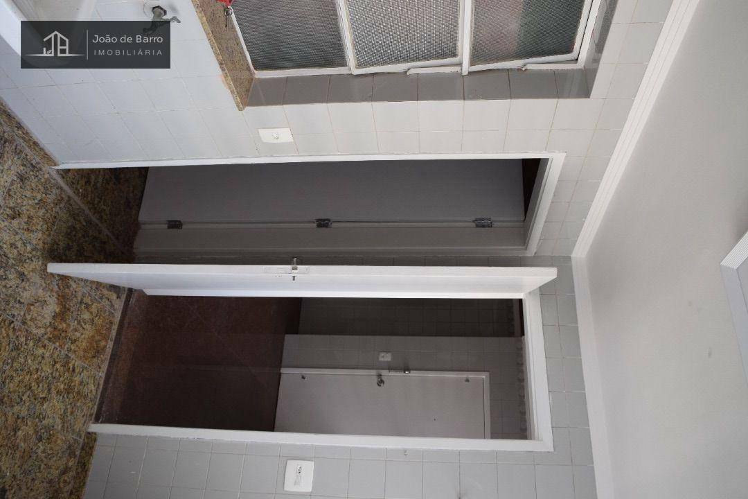 Apartamento para alugar com 3 quartos, 127m² - Foto 14