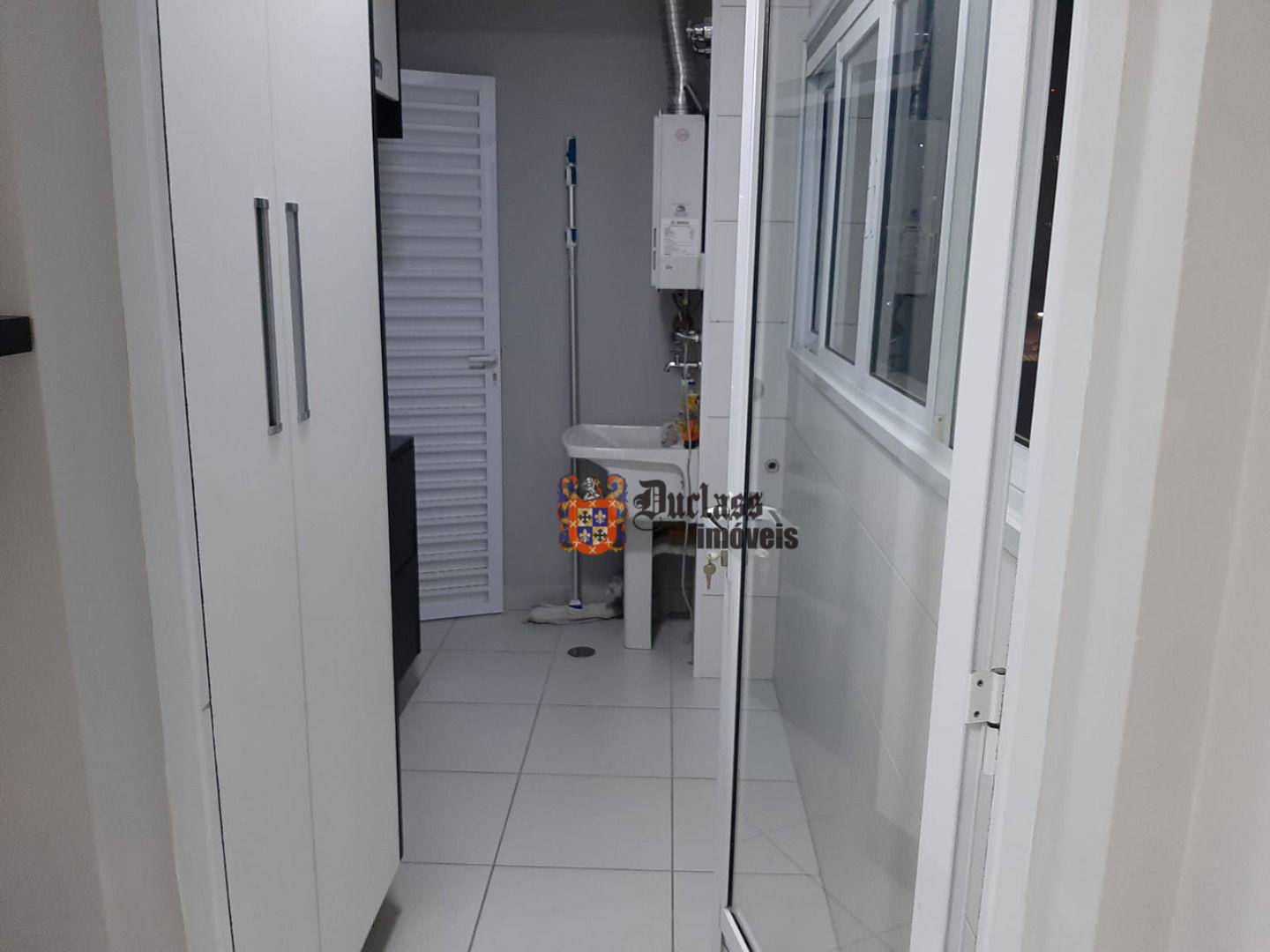 Apartamento à venda com 3 quartos, 190m² - Foto 14