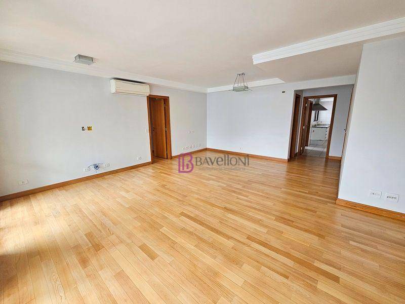 Apartamento para alugar com 3 quartos, 130m² - Foto 4