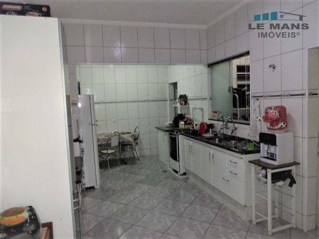 Casa à venda com 2 quartos, 134m² - Foto 15