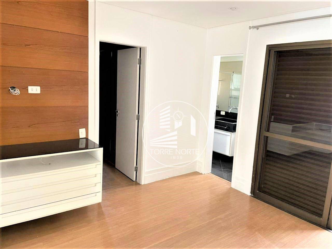 Apartamento à venda com 4 quartos, 227m² - Foto 9