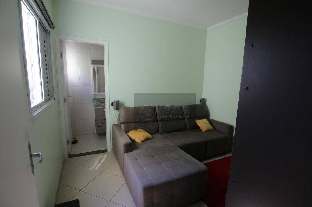 Sobrado à venda com 3 quartos, 250M2 - Foto 2