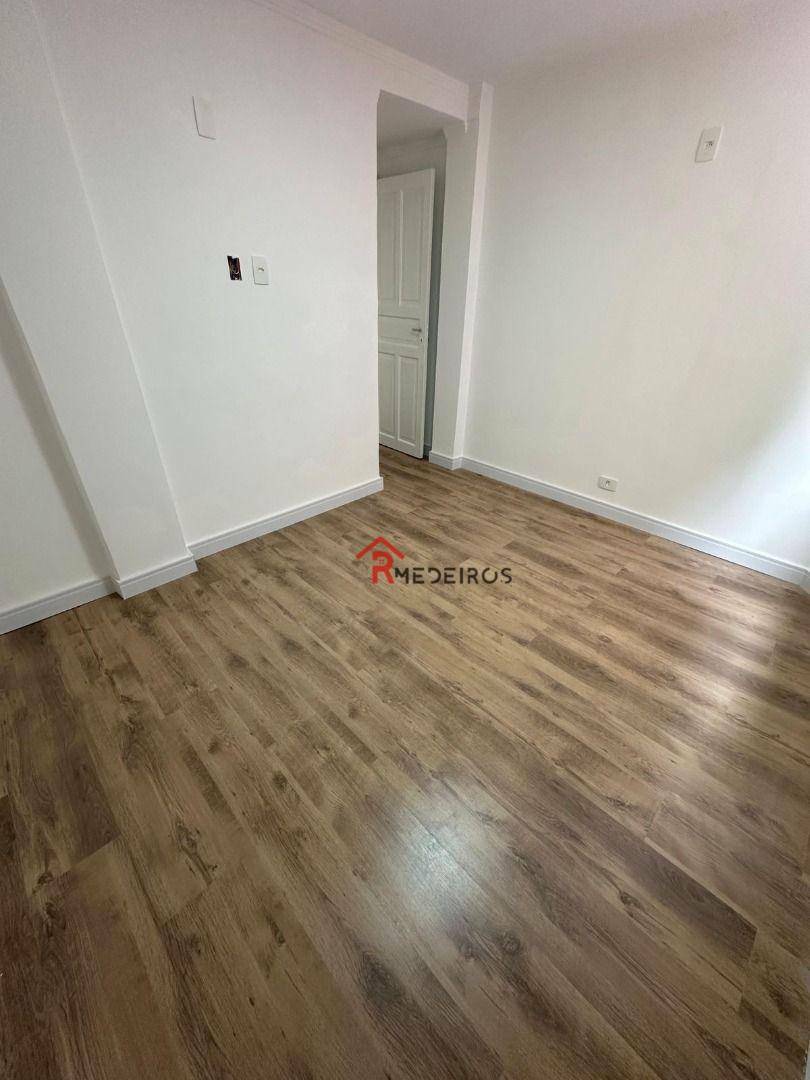 Apartamento à venda com 2 quartos, 65m² - Foto 15