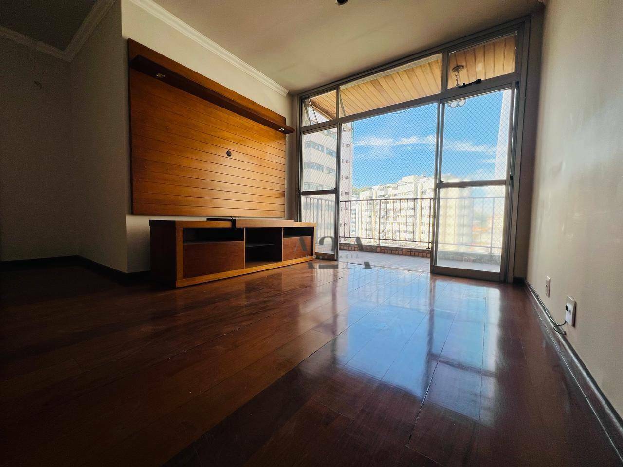 Apartamento à venda com 2 quartos, 93m² - Foto 4