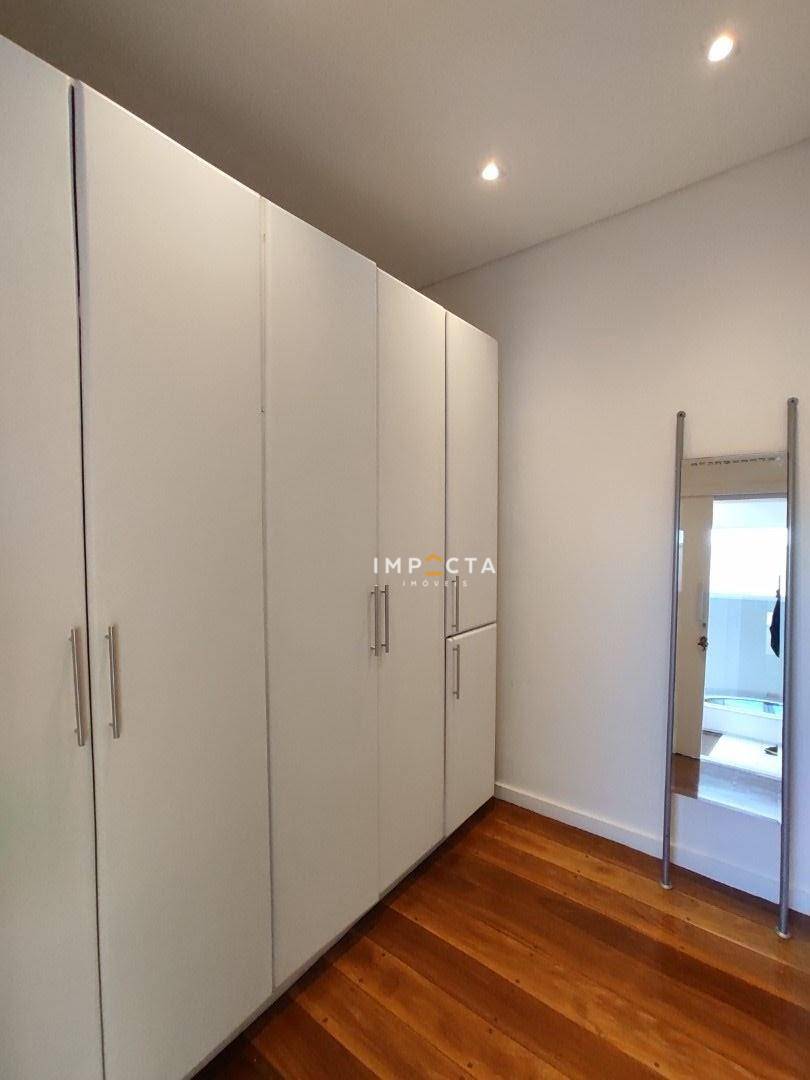 Casa à venda com 3 quartos, 300m² - Foto 31