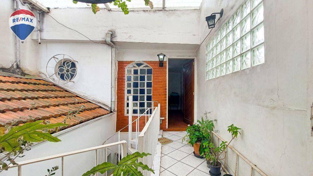 Casa para alugar com 3 quartos, 190m² - Foto 7