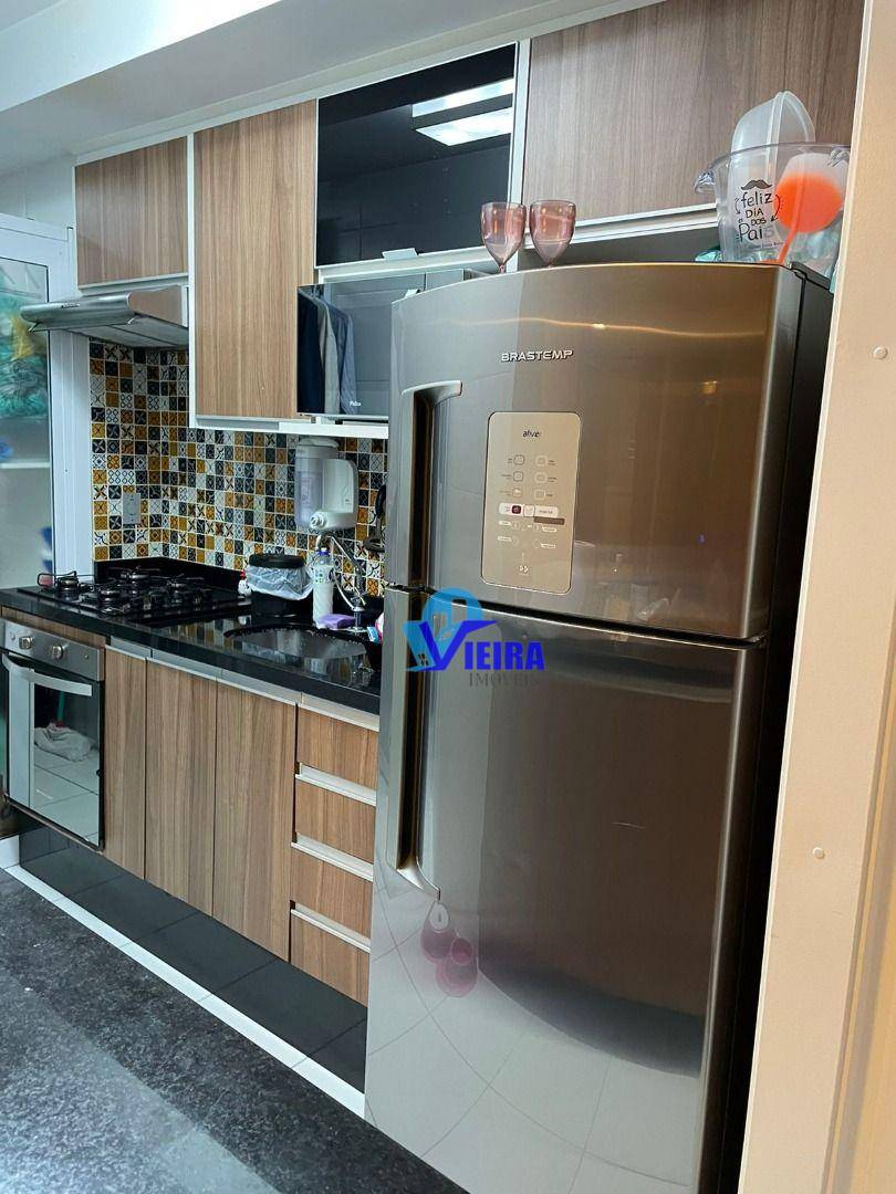 Apartamento à venda com 2 quartos, 60m² - Foto 4