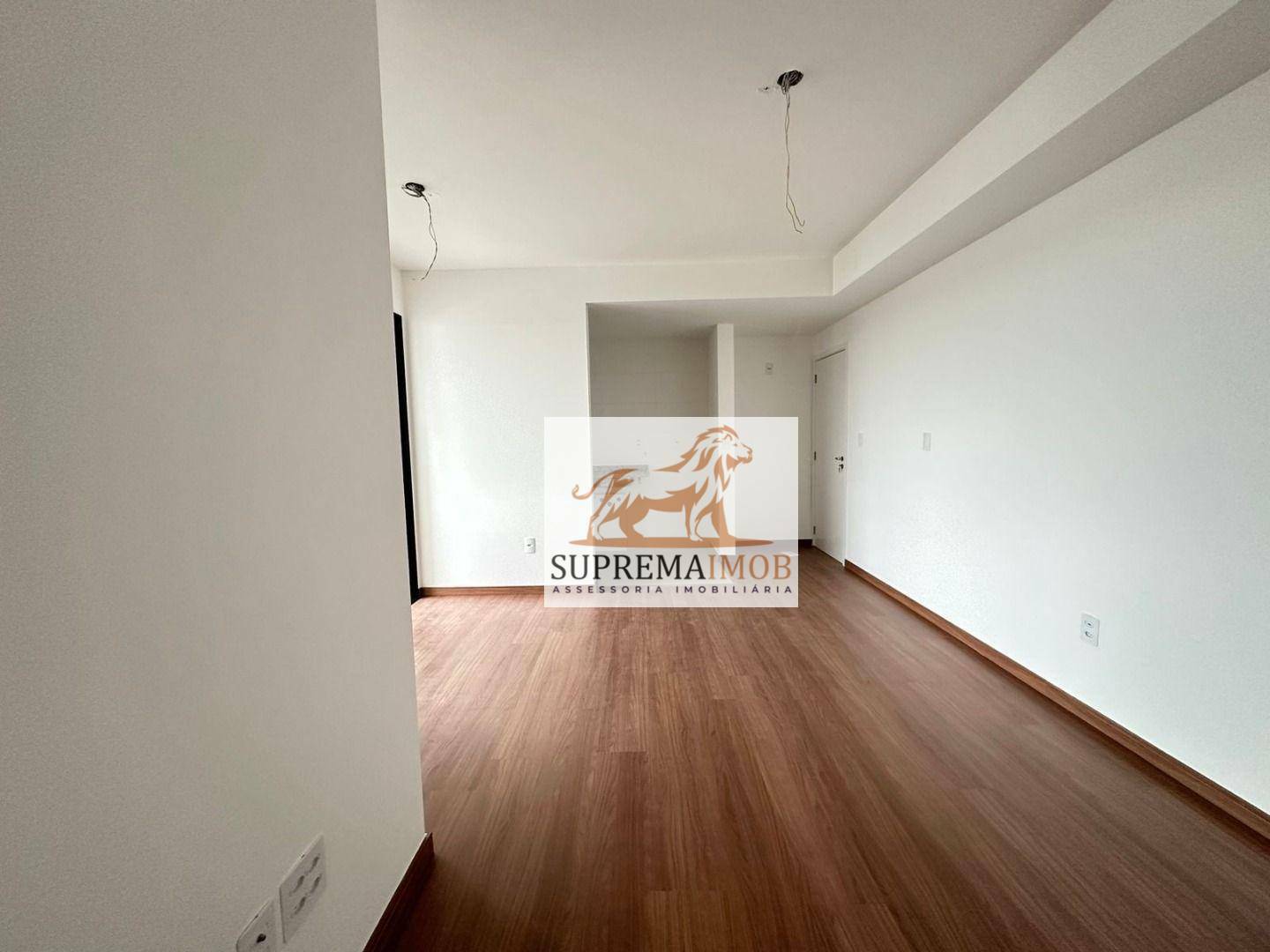 Apartamento à venda com 2 quartos, 67m² - Foto 8