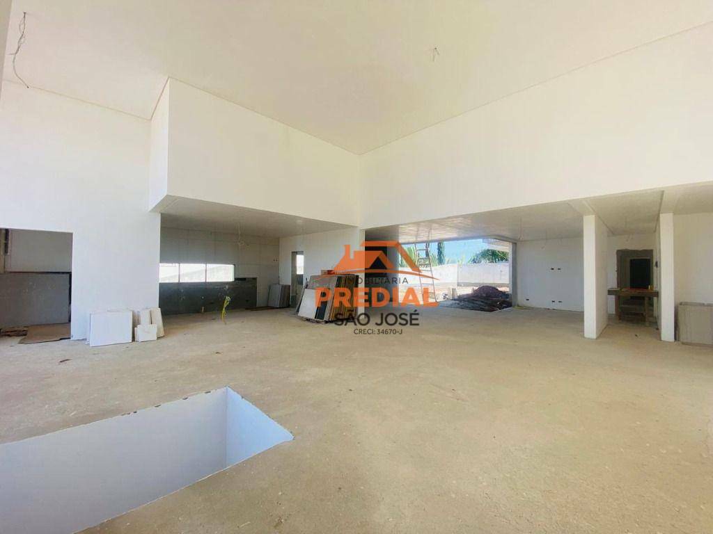 Casa à venda com 4 quartos, 480m² - Foto 16