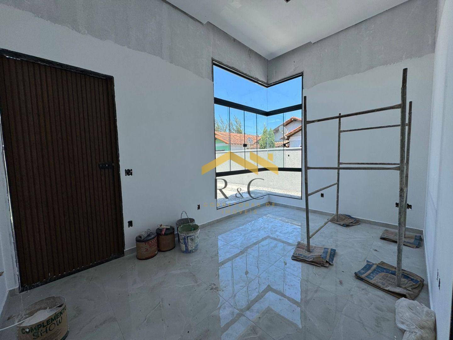 Casa à venda com 3 quartos, 71m² - Foto 2