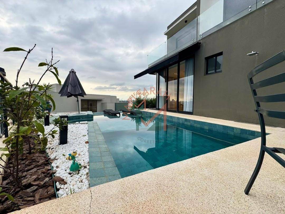 Casa de Condomínio à venda com 3 quartos, 401m² - Foto 2