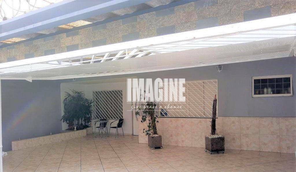 Casa à venda com 4 quartos, 260m² - Foto 15