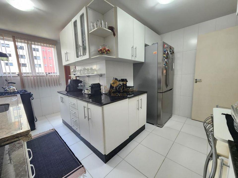 Apartamento à venda com 3 quartos, 142m² - Foto 10