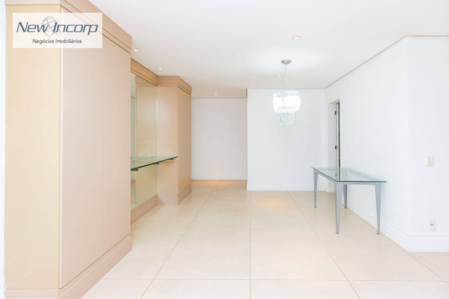 Apartamento à venda com 3 quartos, 190m² - Foto 7