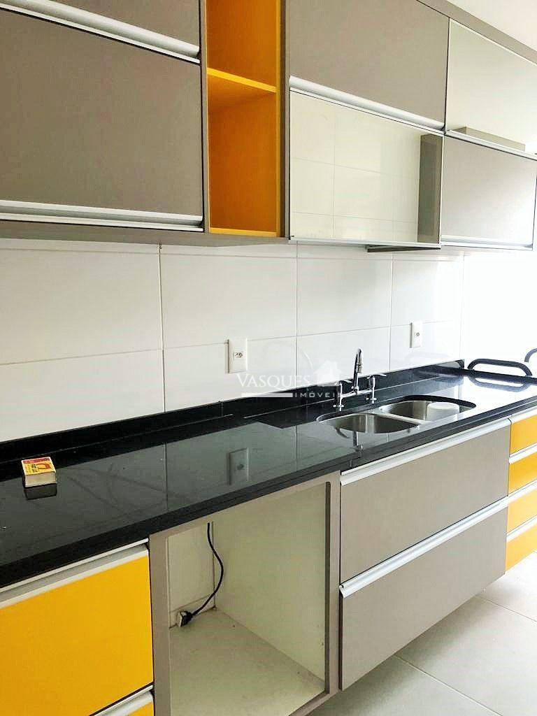 Apartamento para alugar com 2 quartos, 82m² - Foto 8