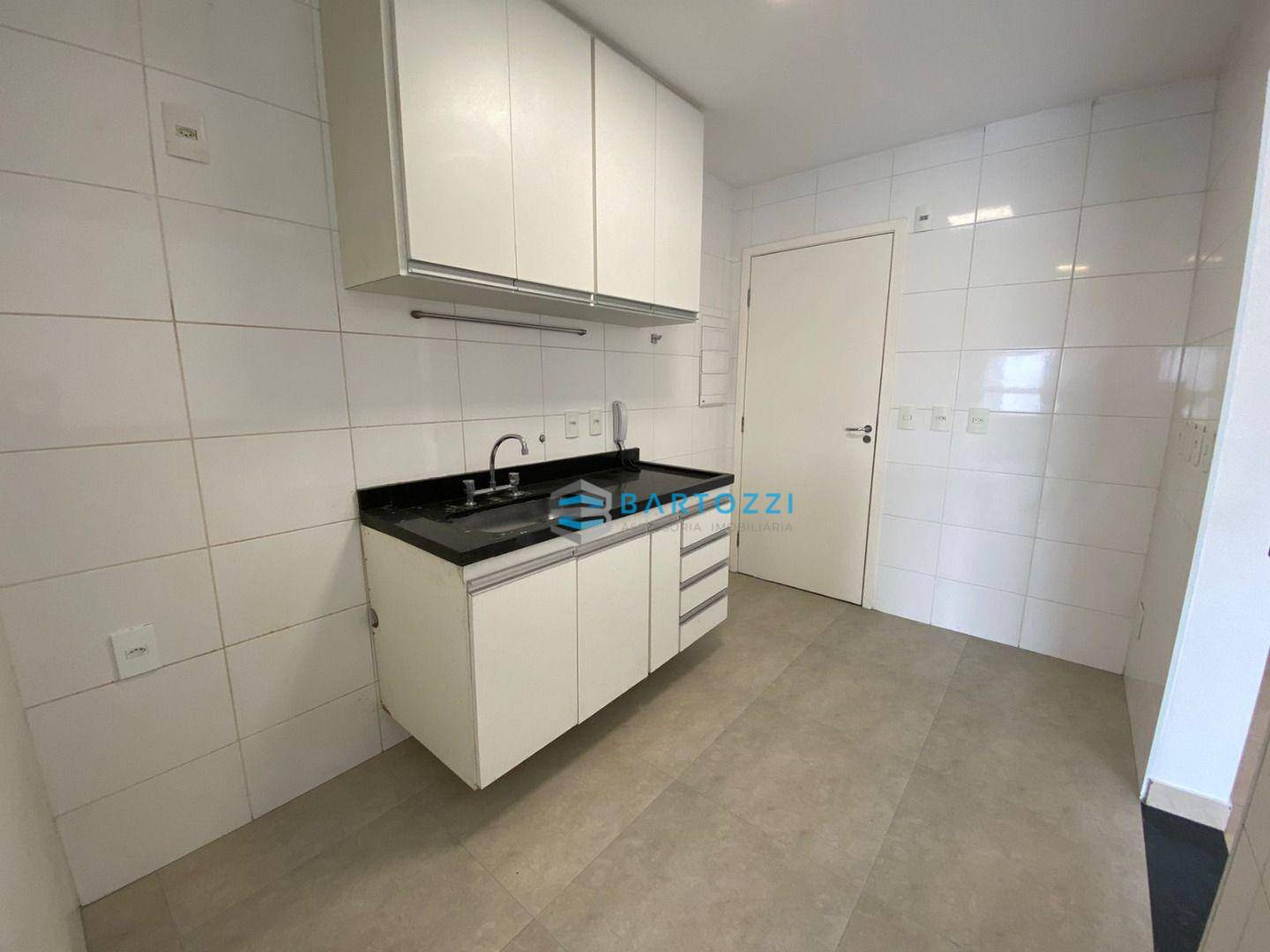 Apartamento para alugar com 3 quartos, 124m² - Foto 14