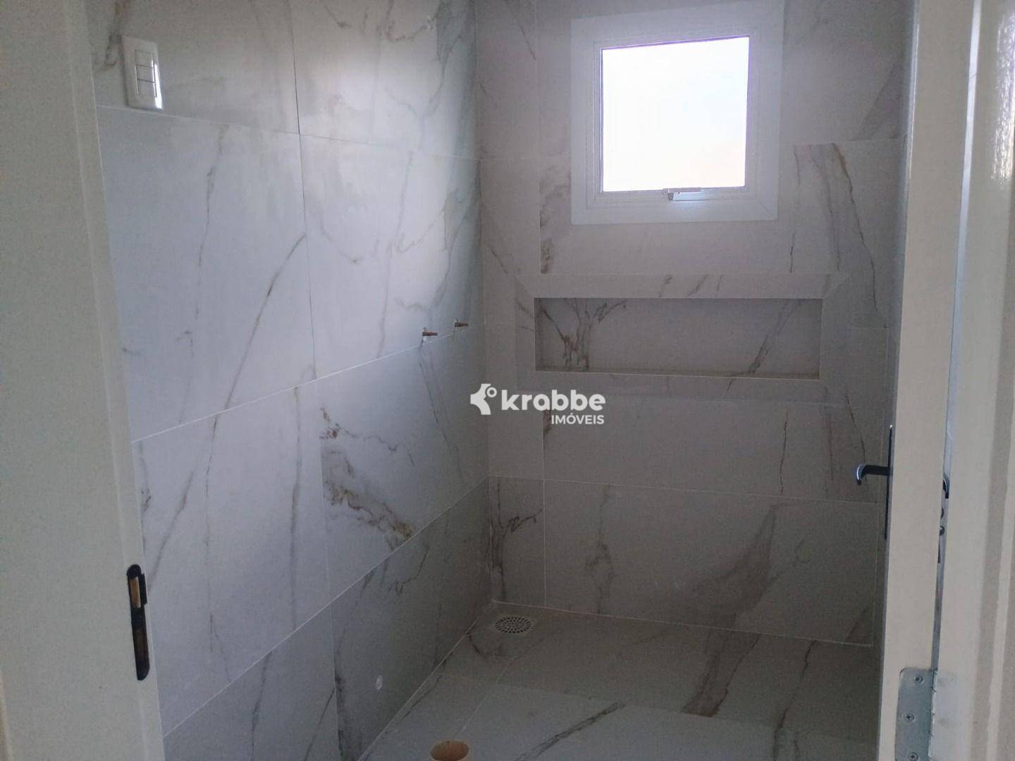 Casa à venda com 2 quartos, 125m² - Foto 8