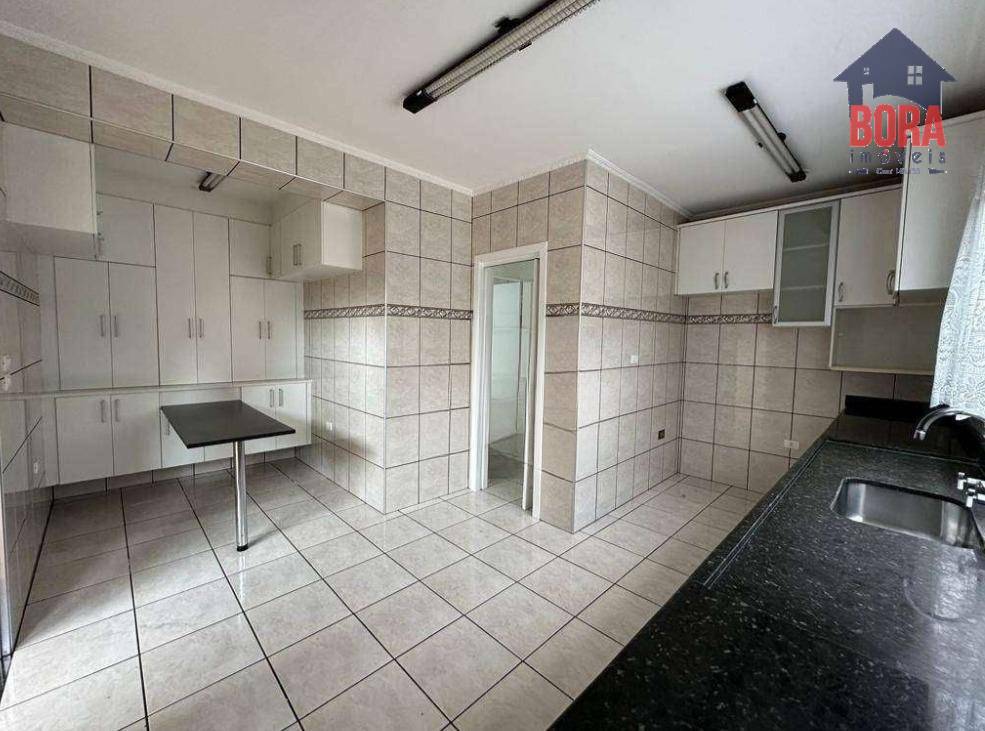 Sobrado à venda com 3 quartos, 250m² - Foto 4