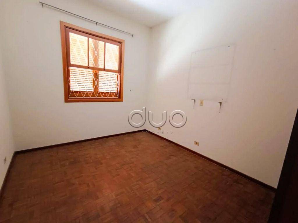 Casa à venda com 3 quartos, 232m² - Foto 10