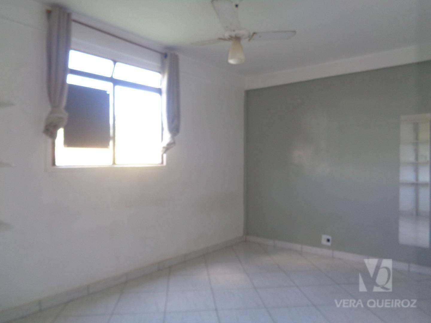 Apartamento à venda com 2 quartos, 52m² - Foto 2